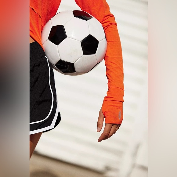 Free People- NWOT Tempo Long-Sleeve Tee in Cherry Tomato - Picture 3 of 5